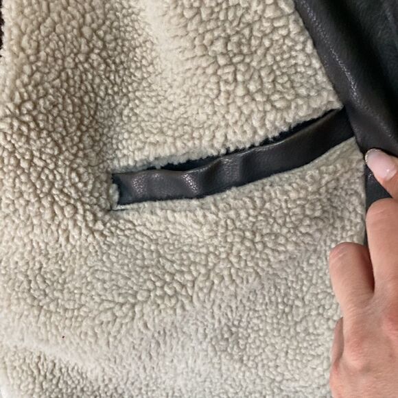 NWT Mens Pleather Moto Bomber Sherpa Lined Dark Brown Jacket - Picture 8 of 11